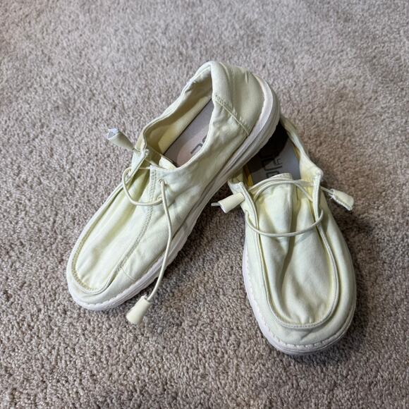 Hey Dude Wendy Light Yellow Women's Slip On Loafers Shoes Size 8 Anise Easy On - Picture 2 of 9